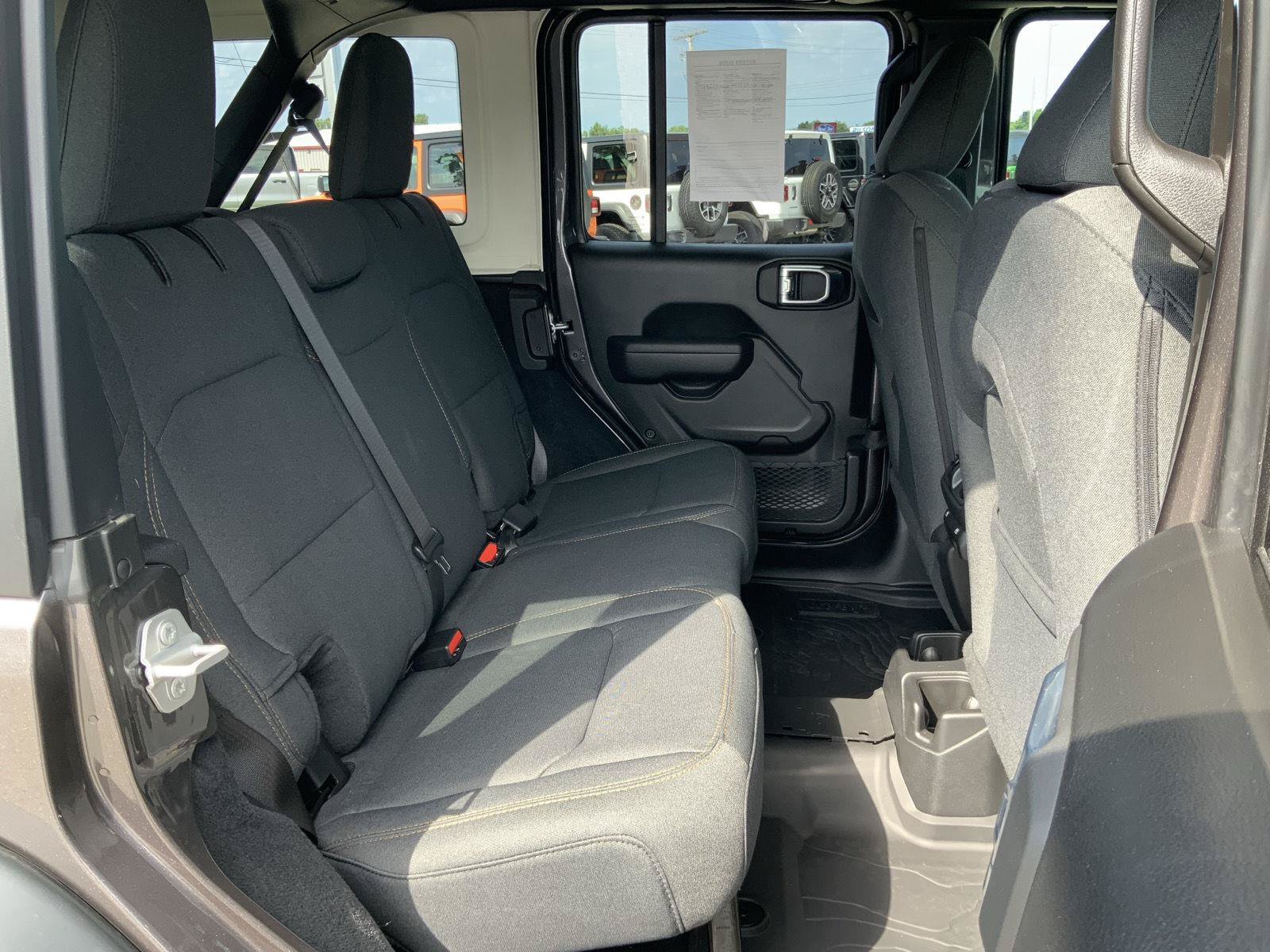 Used 2025 Jeep Wrangler Unlimited Sport AWD/4WD image 55