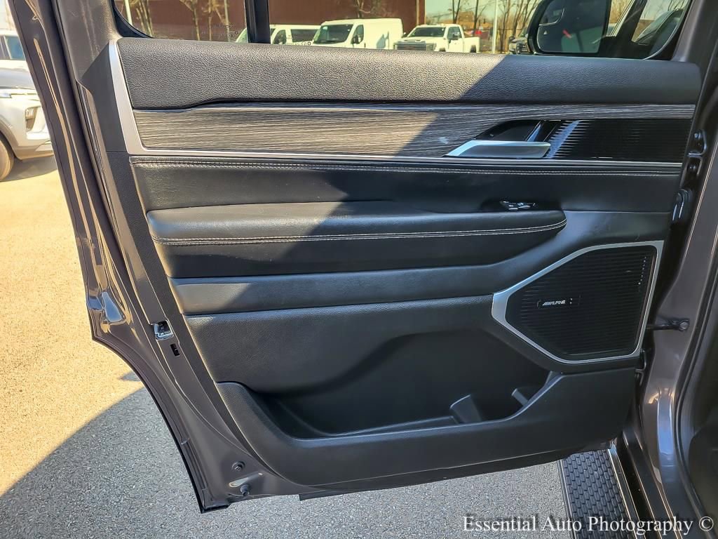 Used 2022 Jeep Wagoneer Series II image 18