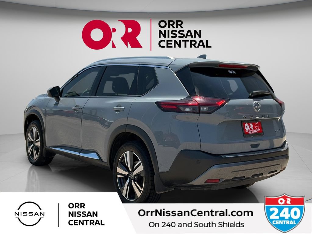 Used 2023 Nissan Rogue SL w/ SL Premium Package FWD image 7