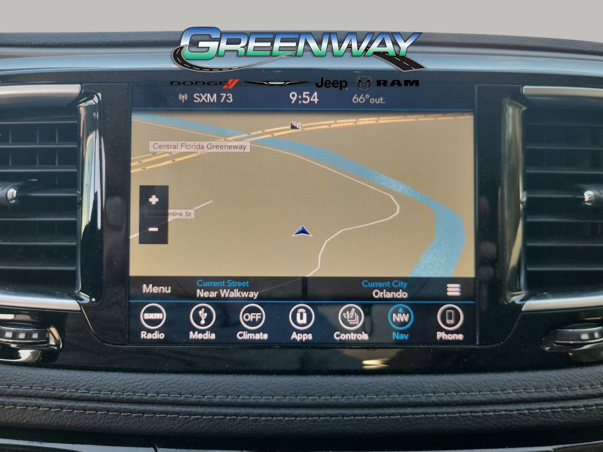 Used 2019 Chrysler Pacifica Limited image 23