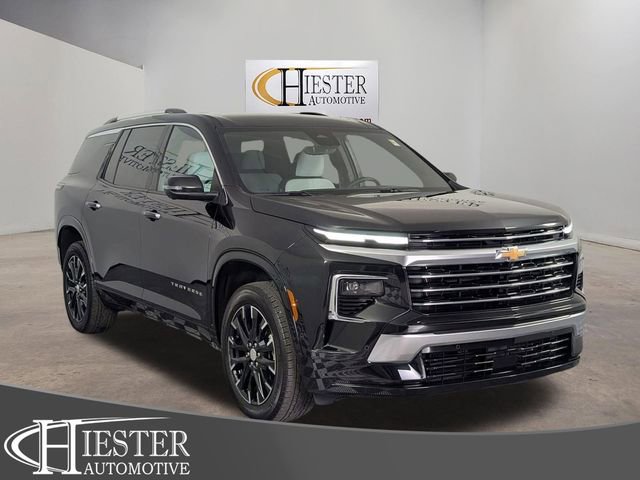 Used 2024 Chevrolet Traverse RS image 1