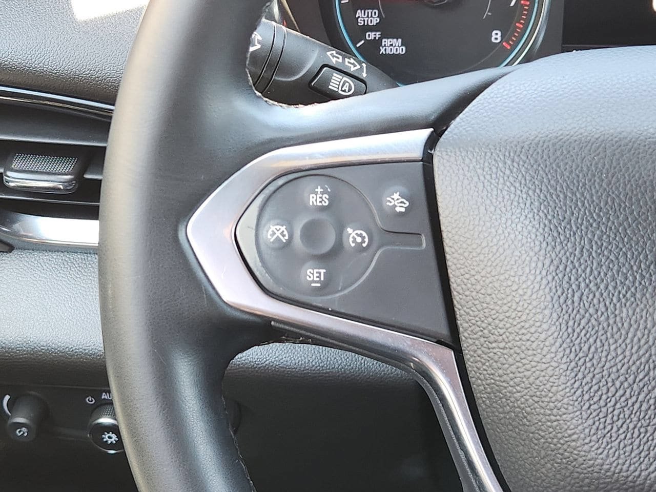 Used 2023 Chevrolet Traverse LT FWD image 26