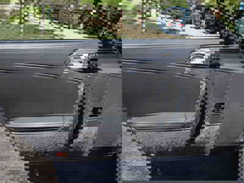 Used 2005 Porsche 911 Carrera image 36