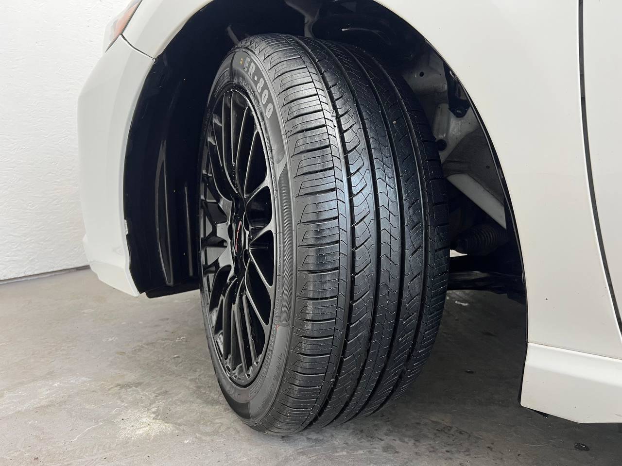 Used 2018 Toyota Camry XSE image 31