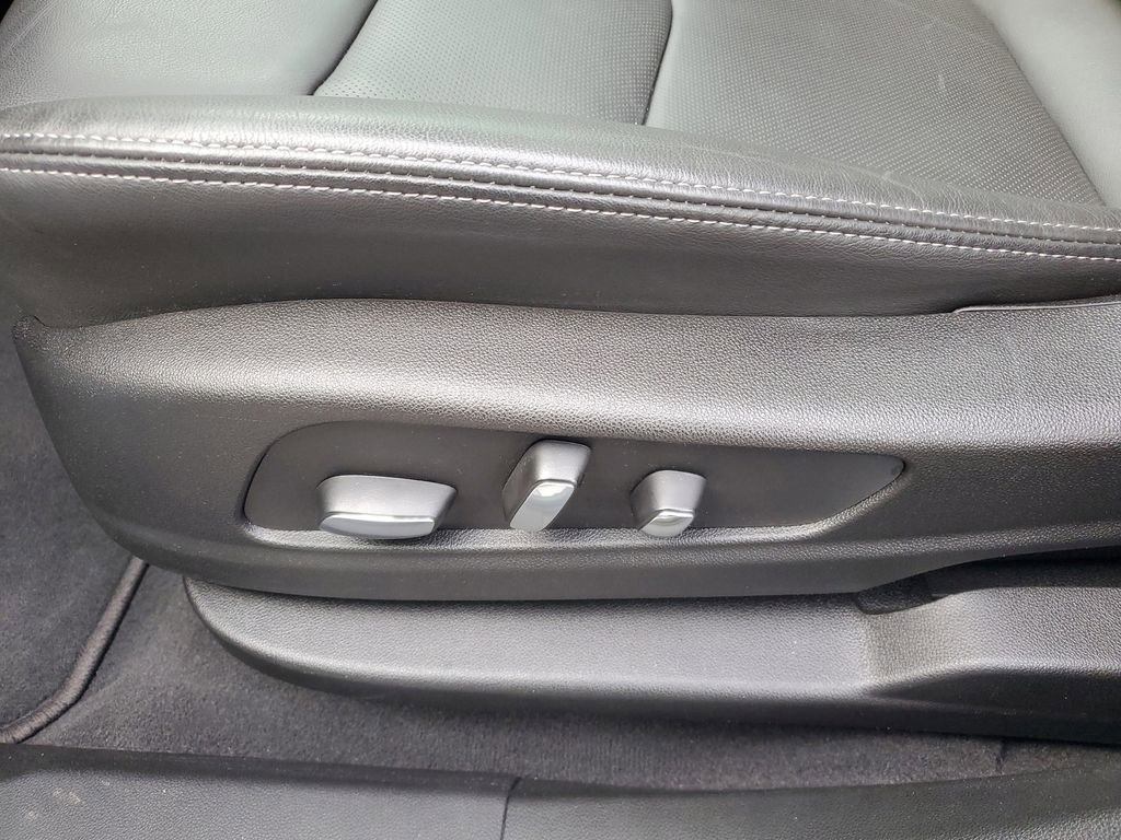 Certified 2024 Cadillac XT6 Sport image 8