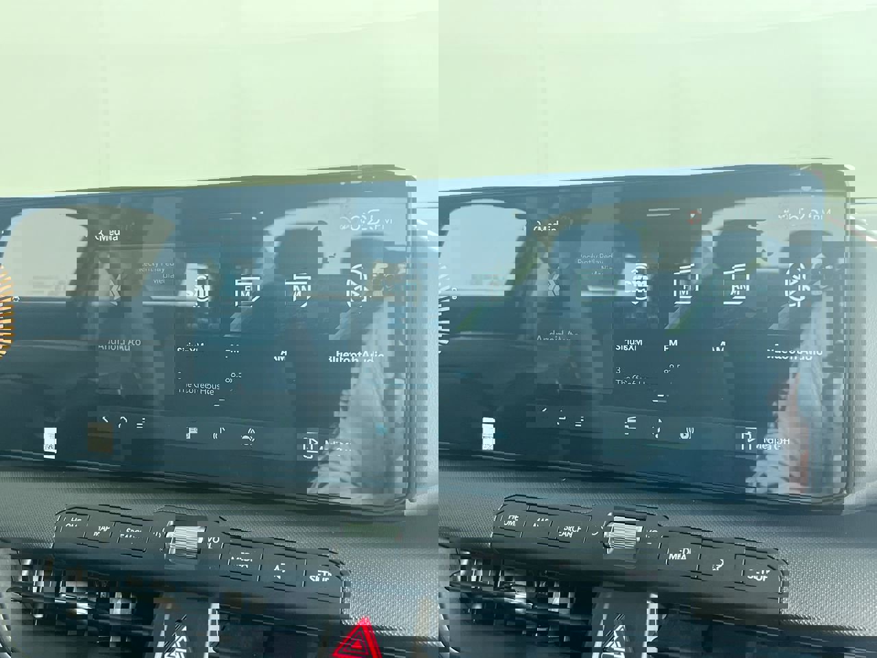 New 2025 Kia K4 LXS image 27