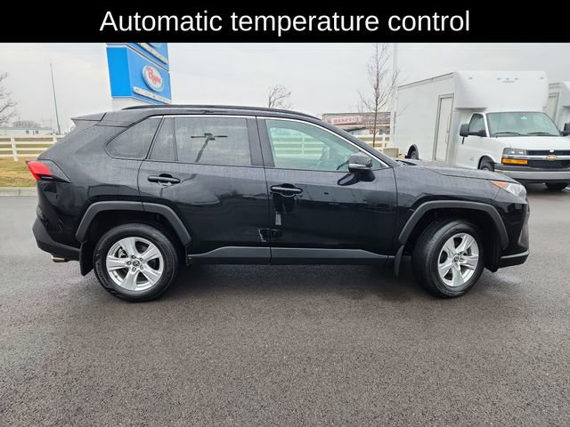 Used 2021 Toyota RAV4 XLE w/ Convenience Package image 12