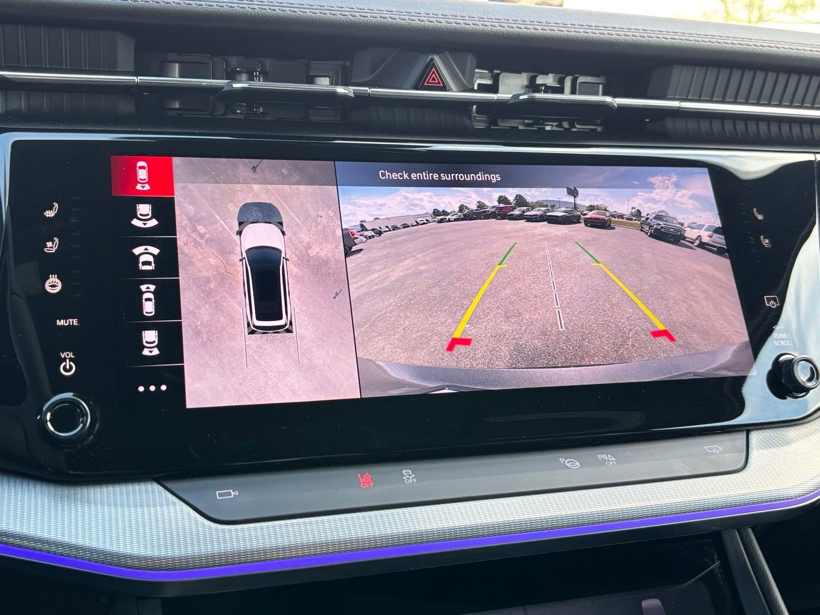 Used 2024 Jeep Wagoneer Launch Edition image 8