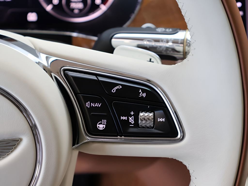 Used 2024 Bentley Continental GT AWD/4WD image 31