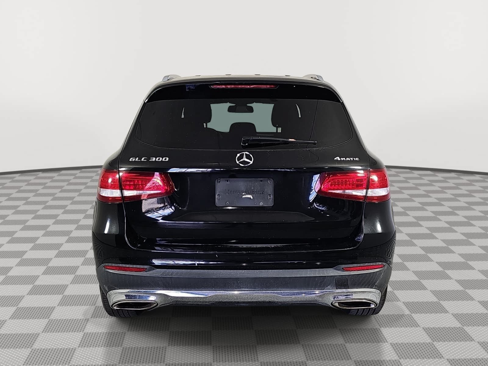 Used 2017 Mercedes-Benz GLC 300 4MATIC image 7