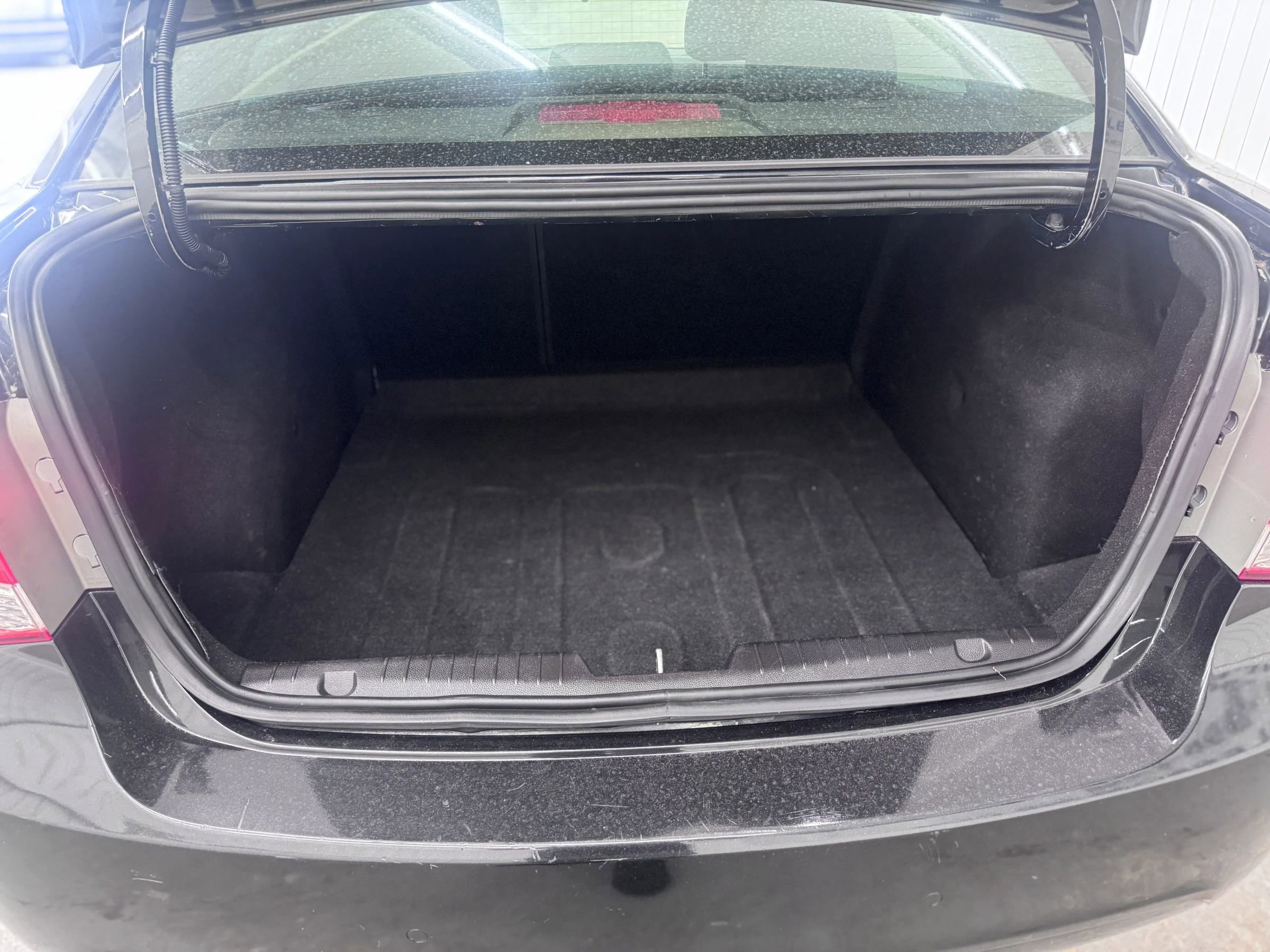 Used 2011 Chevrolet Cruze LT image 13