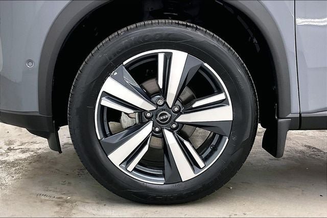 Used 2023 Nissan Rogue SL w/ SL Premium Package AWD/4WD image 10