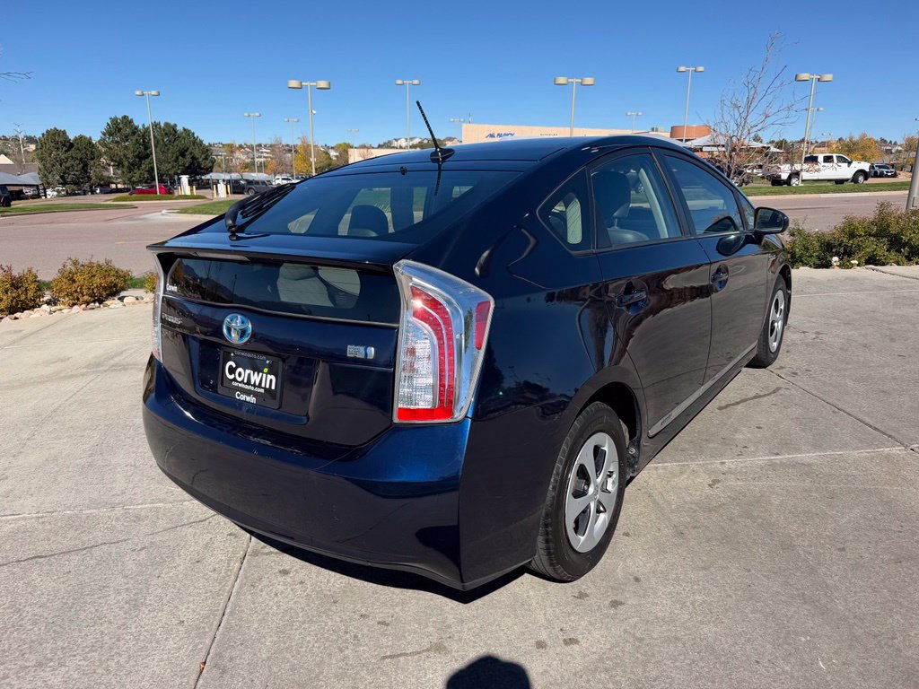 Used 2012 Toyota Prius Four w/ Deluxe Solar Roof Pkg FWD image 8