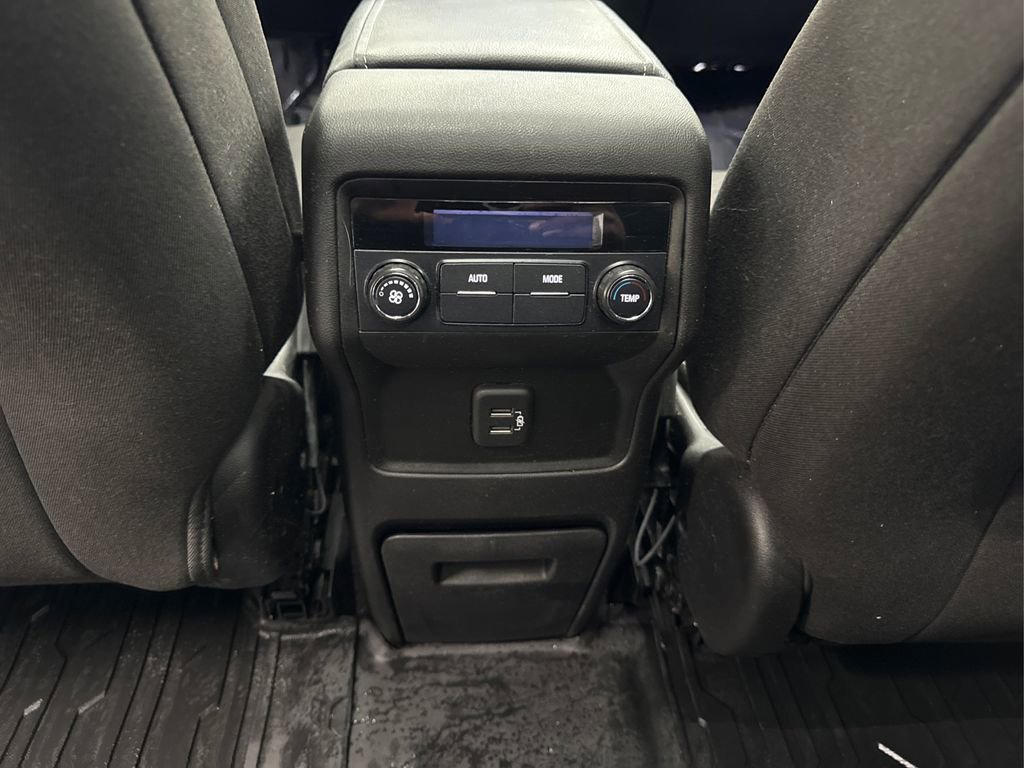 Used 2019 GMC Acadia SLE w/ LPO, Floor Liner Package image 31