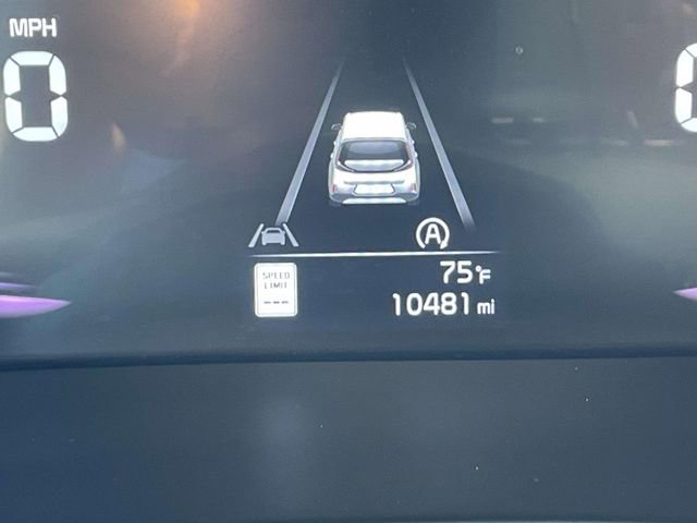 Used 2025 Kia Soul LX w/ LX Technology Package image 23