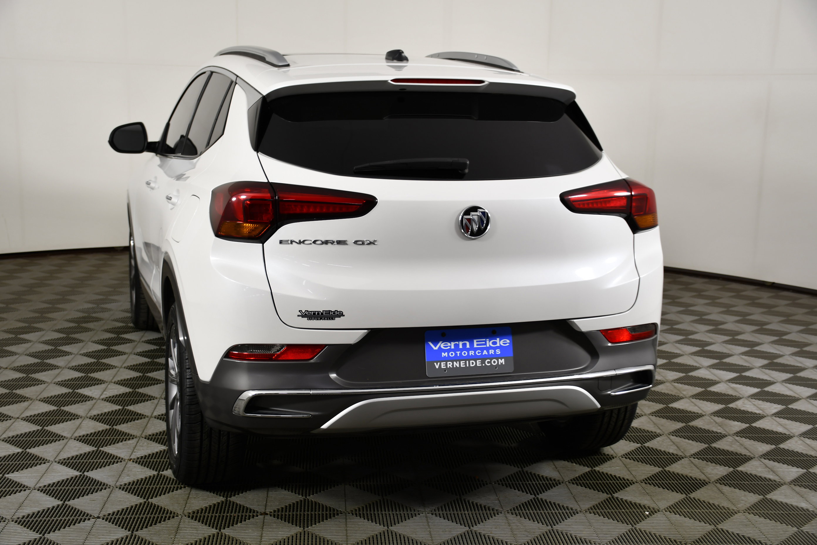 Used 2023 Buick Encore GX Essence w/ Experience Buick Package FWD image 7