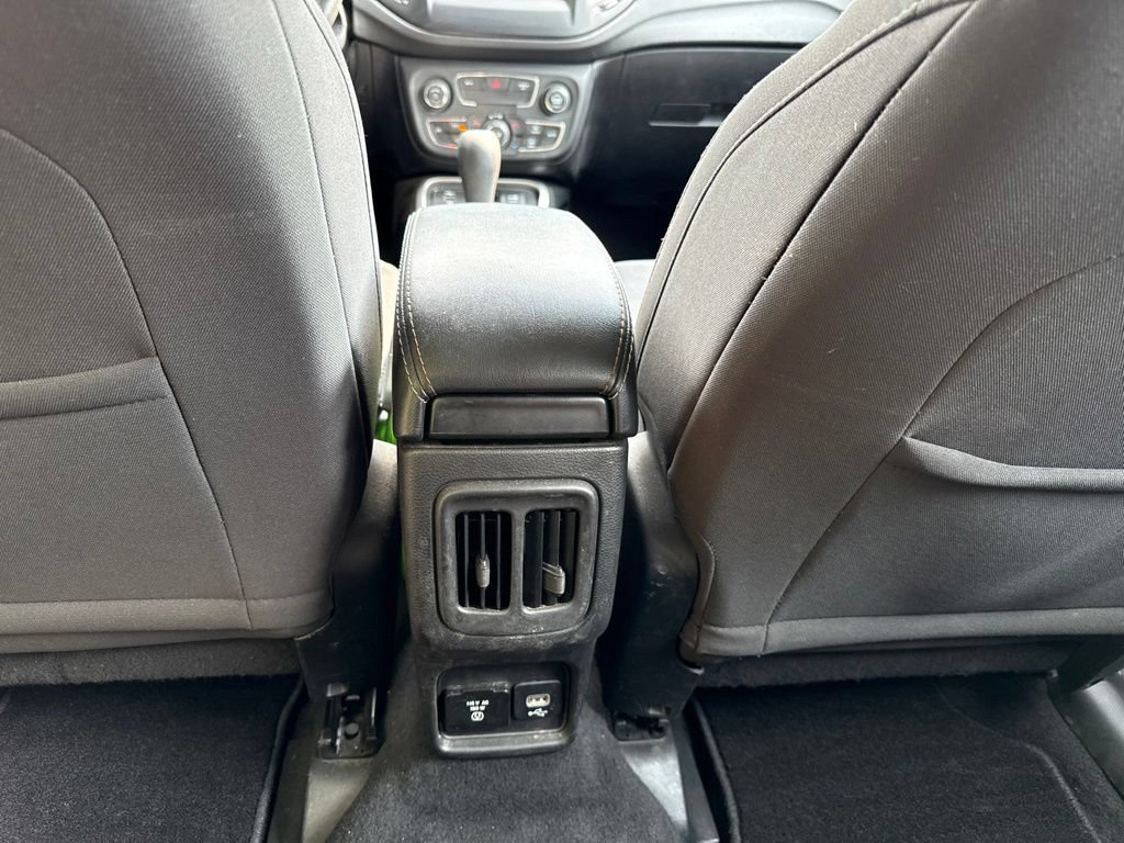 Used 2019 Jeep Compass Sport FWD image 18
