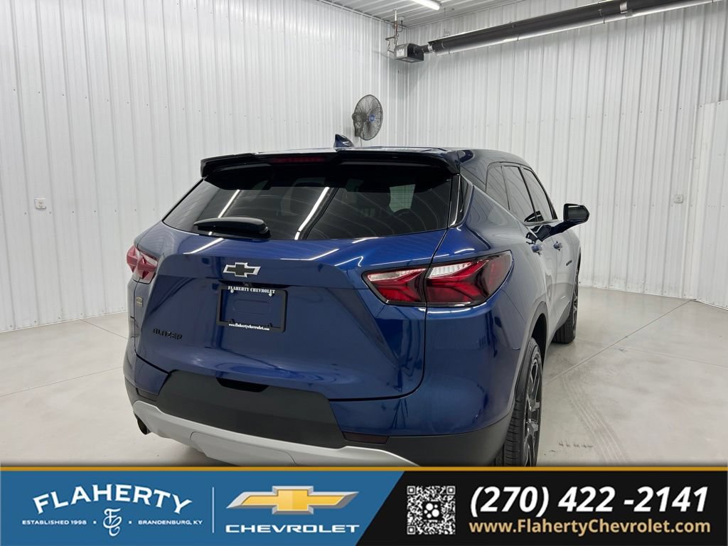 Used 2022 Chevrolet Blazer LT FWD image 3