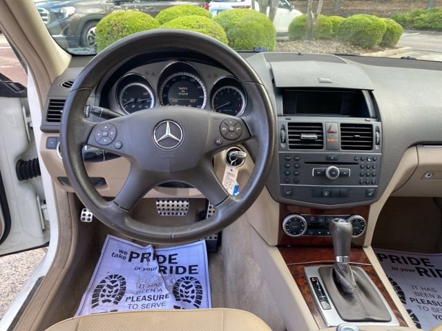 Used 2011 Mercedes-Benz C 300 4MATIC Sedan image 7