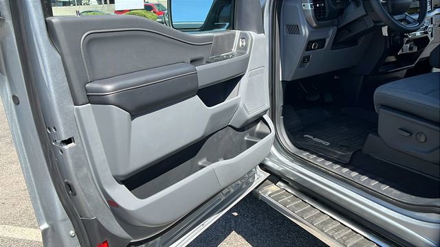 New 2026 Ford F150 XLT w/ XLT Chrome Appearance Package AWD/4WD image 15