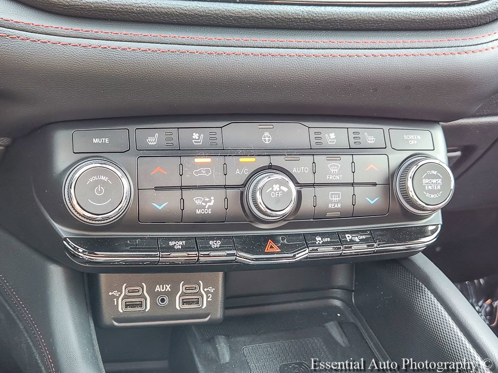 Used 2024 Dodge Durango R/T RWD image 17