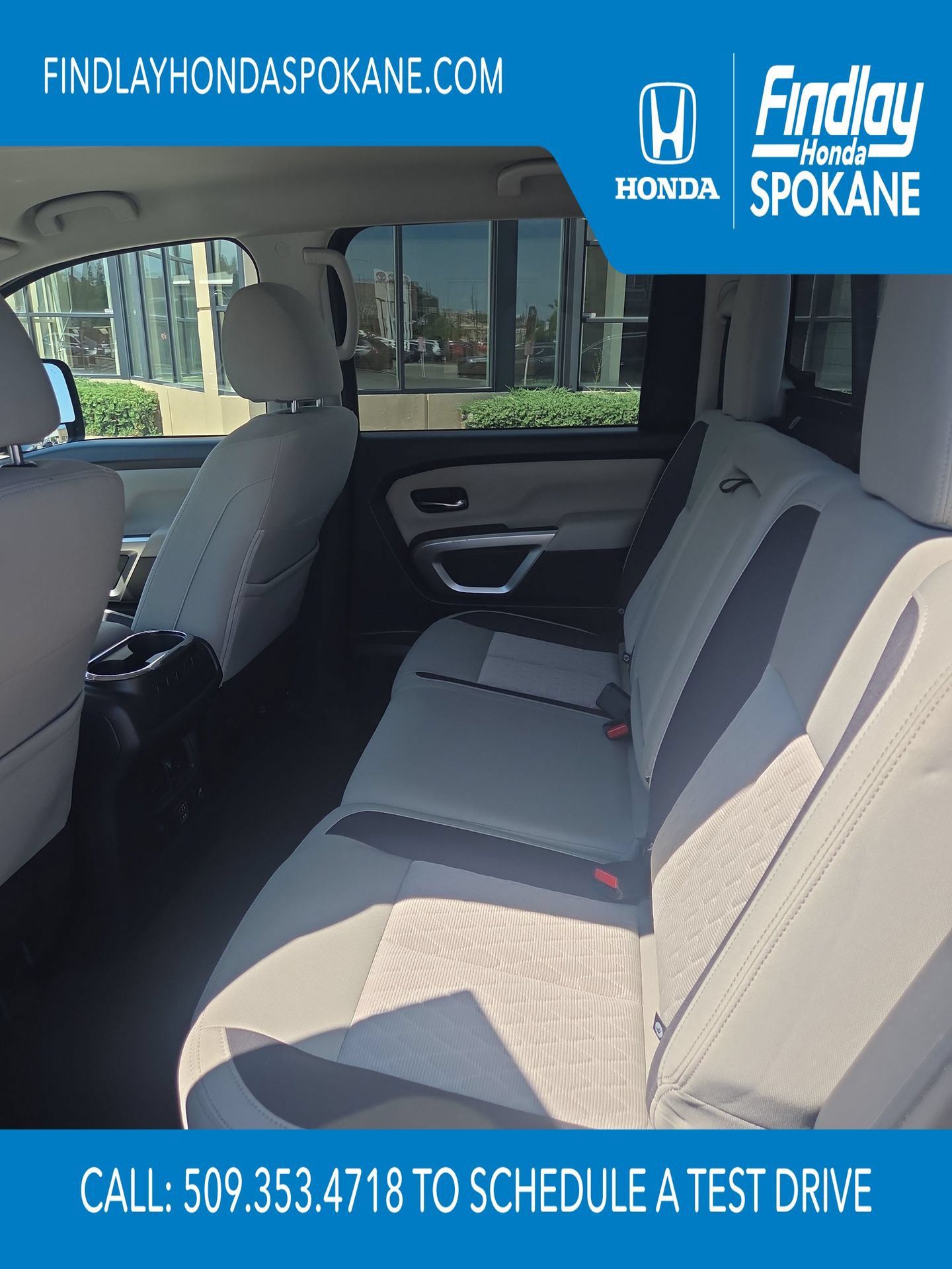 Used 2024 Nissan Titan SV w/ SV Convenience Package AWD/4WD image 13