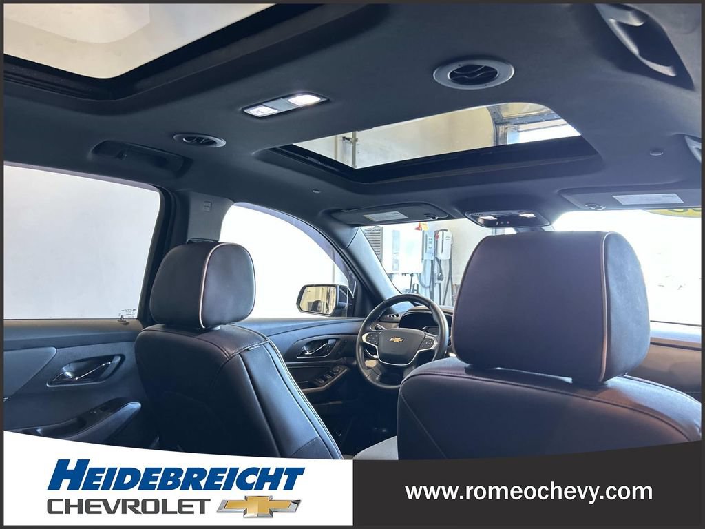 Used 2023 Chevrolet Traverse Premier w/ LPO, Floor Liner Package AWD/4WD image 33