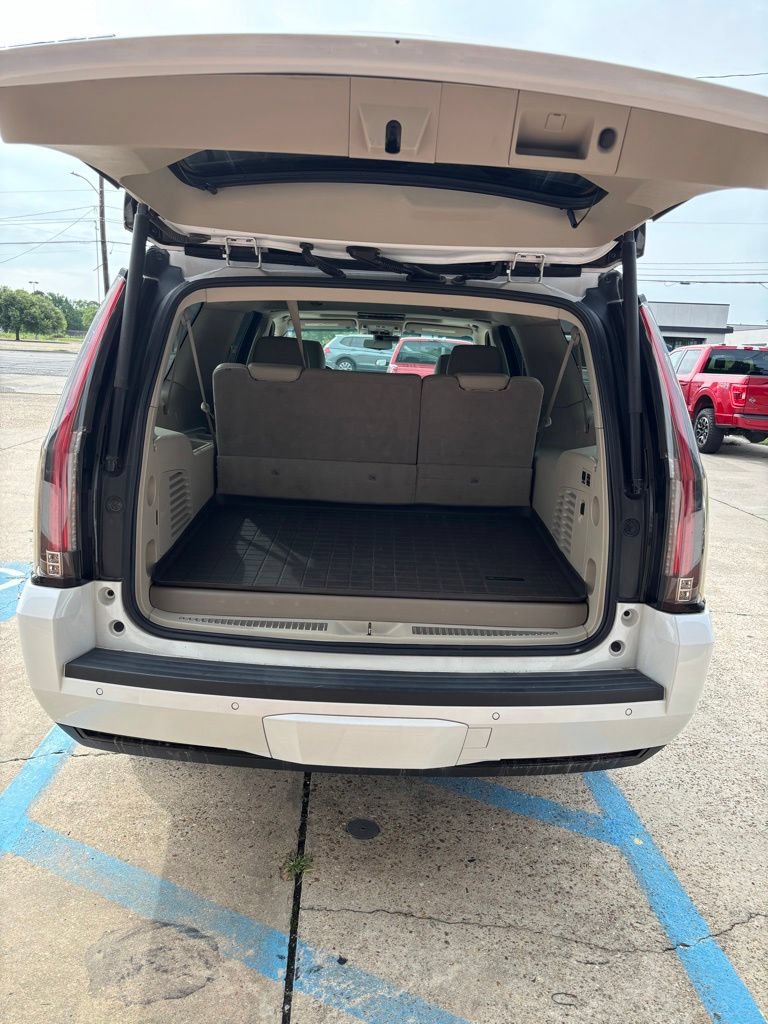 Used 2020 Cadillac Escalade ESV Premium Luxury AWD/4WD image 8