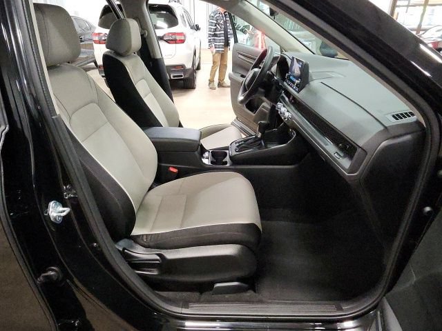 Certified 2025 Honda CR-V EX image 30