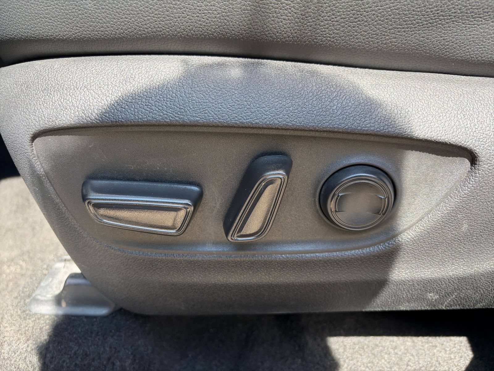 Used 2025 Toyota Highlander XSE AWD/4WD image 22