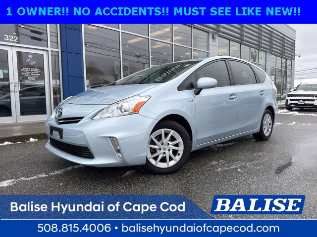Used 2013 Toyota Prius V Three image 1