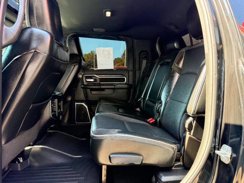 Used 2024 RAM 2500 Laramie w/ Night Edition image 32