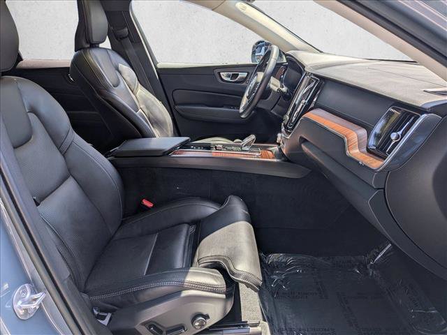 Certified 2023 Volvo XC60 B6 Ultimate w/ Protection Package Premier AWD/4WD image 21