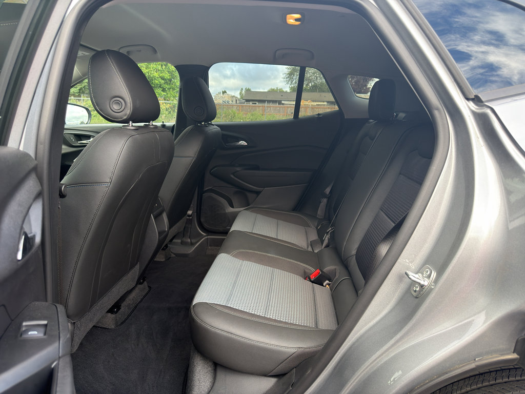 New 2025 Chevrolet Trax LT w/ Driver Confidence Package FWD image 16