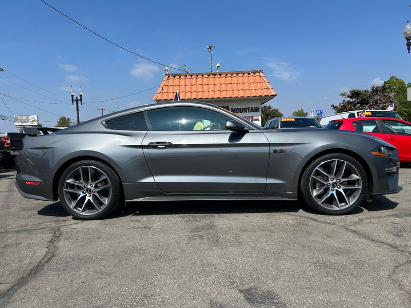 Used 2021 Ford Mustang Coupe image 3