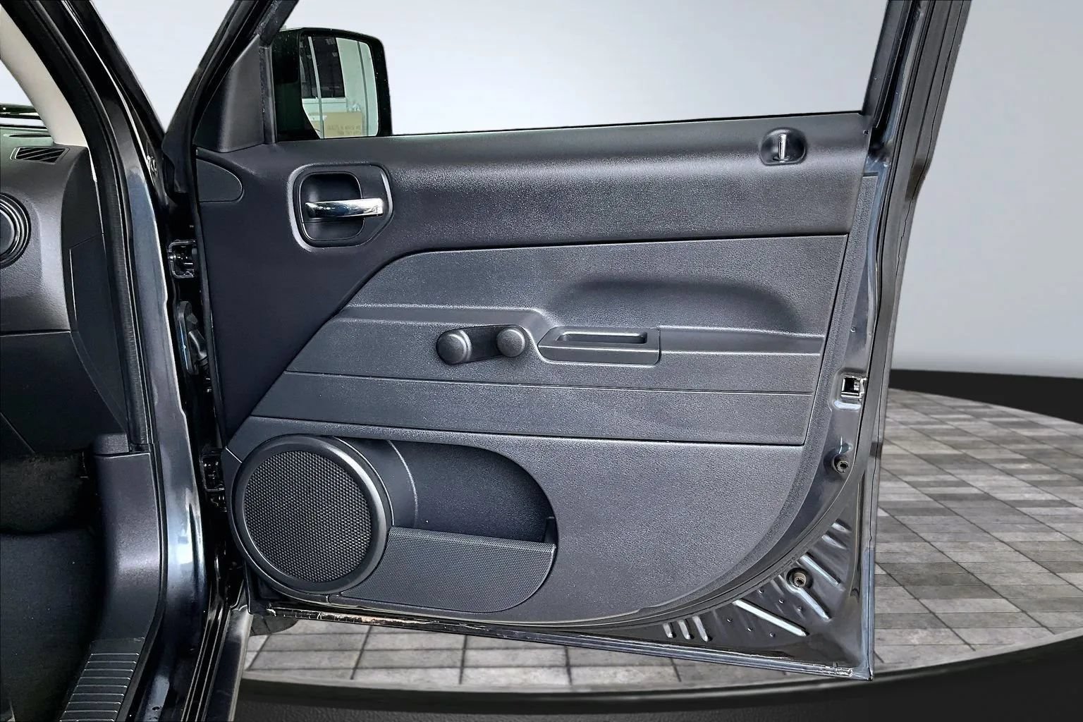 Used 2014 Jeep Patriot Sport w/ Southwest Package FWD image 23