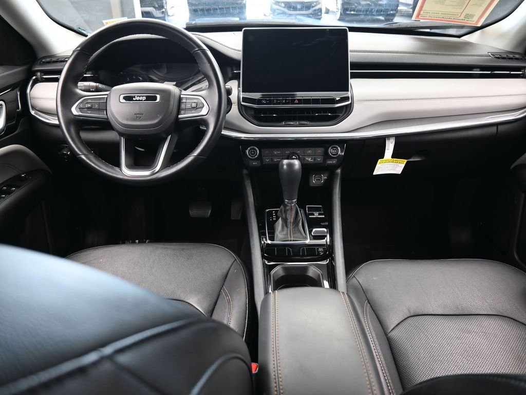 Used 2022 Jeep Compass Limited image 36