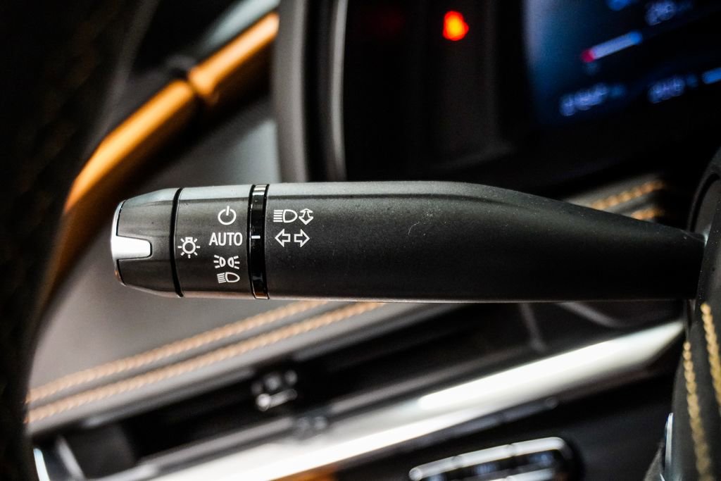 Used 2020 Chevrolet Corvette Stingray Premium Cpe w/ 3LT Preferred Equipment Group image 17