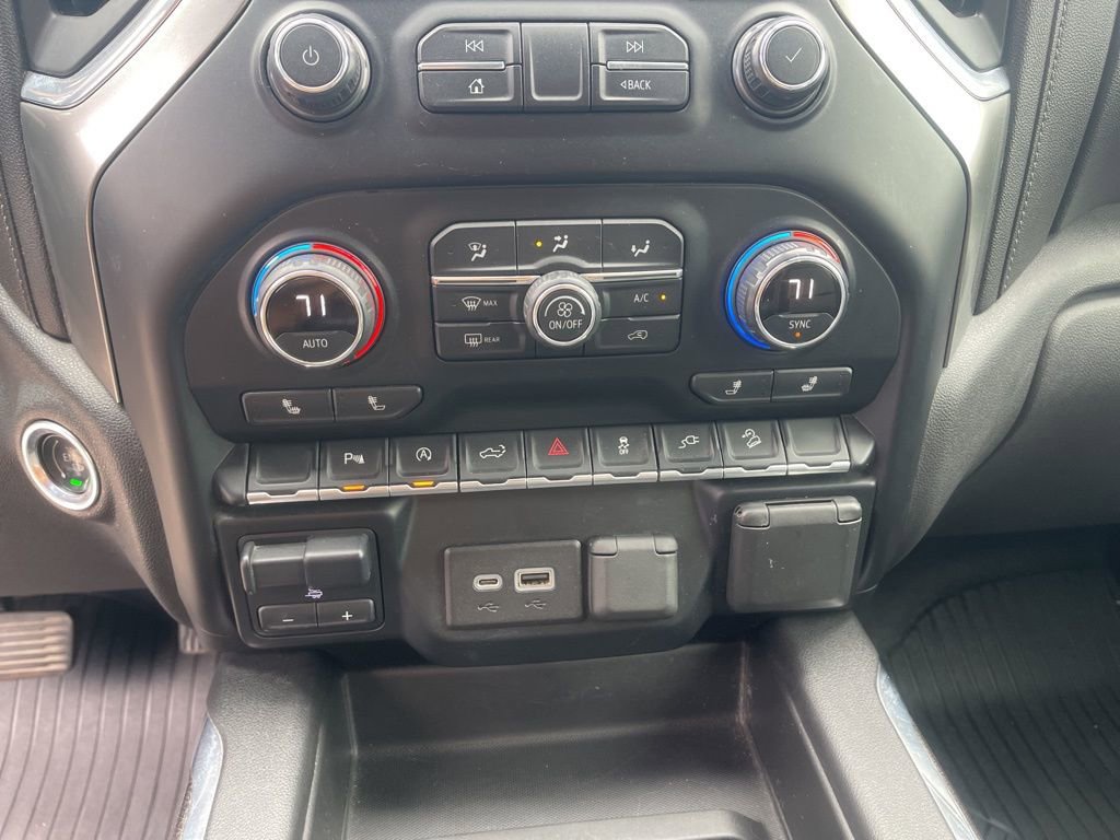 Used 2020 Chevrolet Silverado 1500 RST image 33