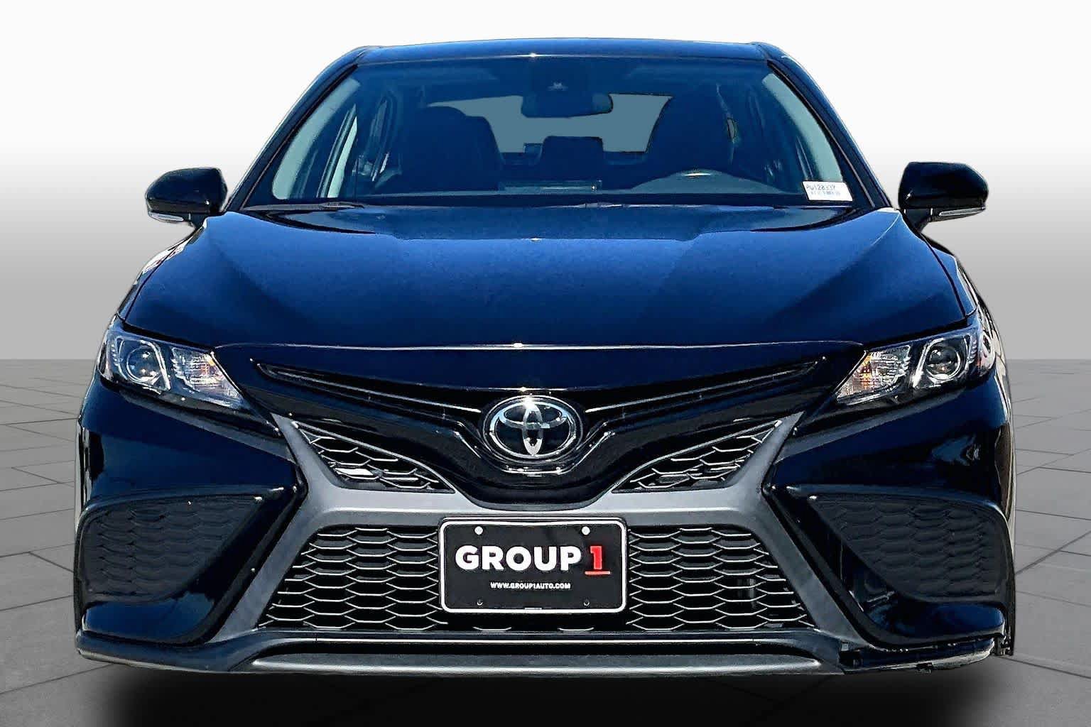Used 2024 Toyota Camry SE w/ Cold Weather Package AWD/4WD image 4
