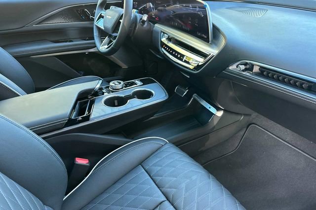New 2026 Cadillac Lyriq V w/ Exterior Carbon Fiber Package image 16