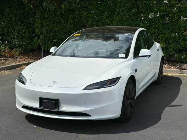 Used 2024 Tesla Model 3 Standard Range RWD image 2