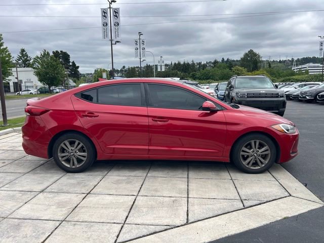 Used 2017 Hyundai Elantra SE w/ SE A/T Tech Package 03 FWD image 8