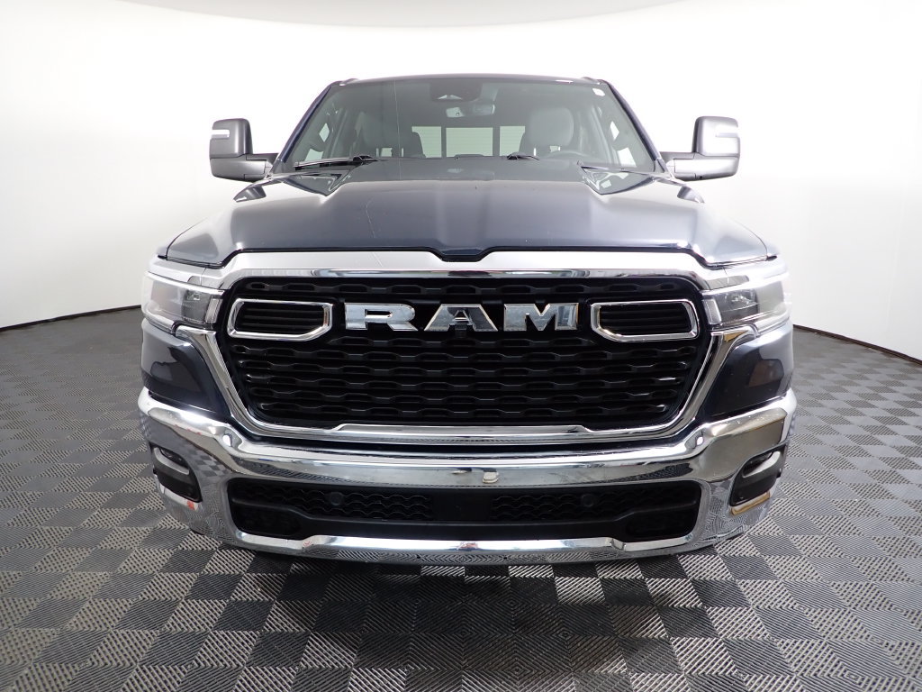 Used 2025 RAM 1500 Big Horn AWD/4WD image 9