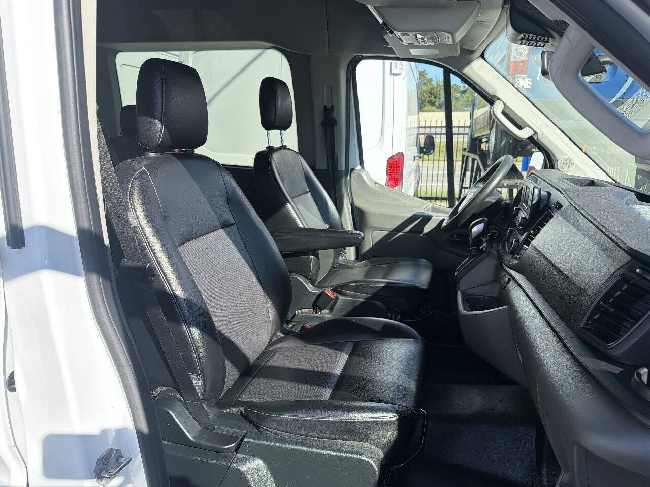 Used 2020 Ford Transit 350 XL RWD image 9