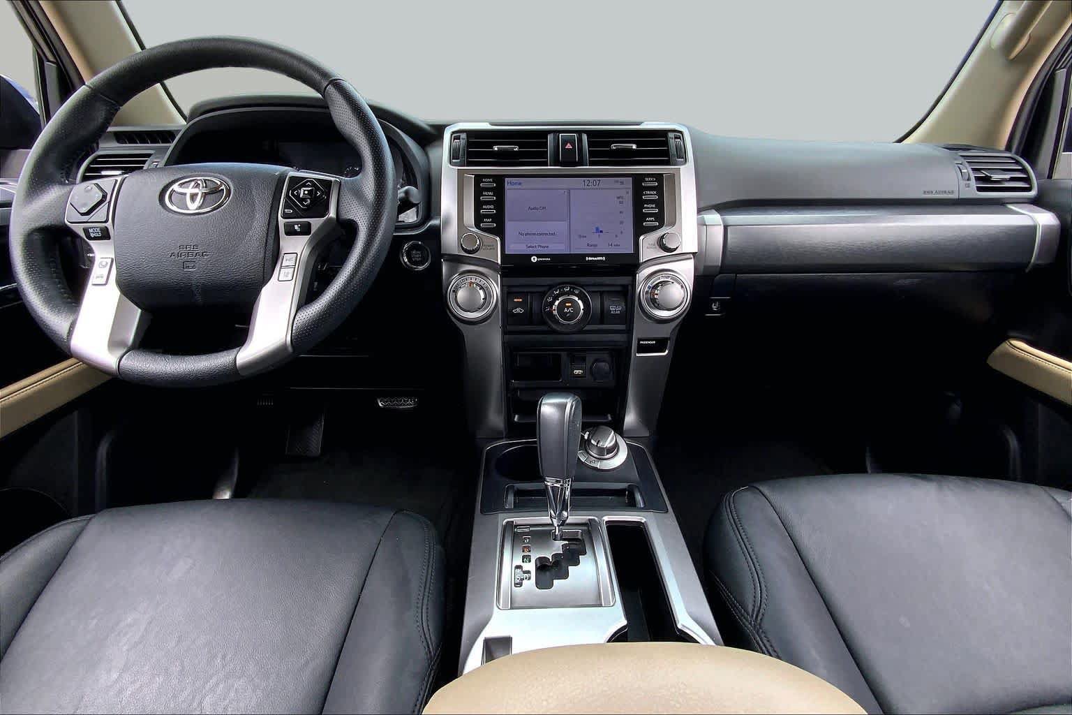 Used 2023 Toyota 4Runner SR5 AWD/4WD image 15