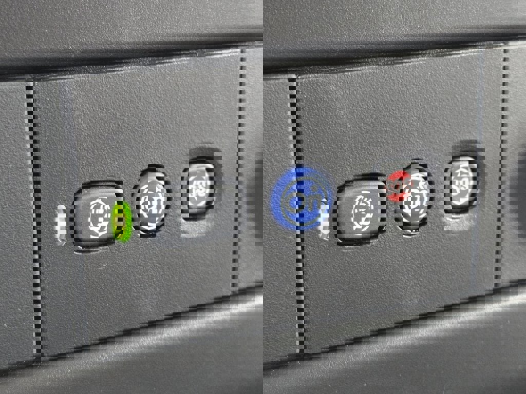 New 2025 Chevrolet Express 3500 w/ Power Convenience Package image 16