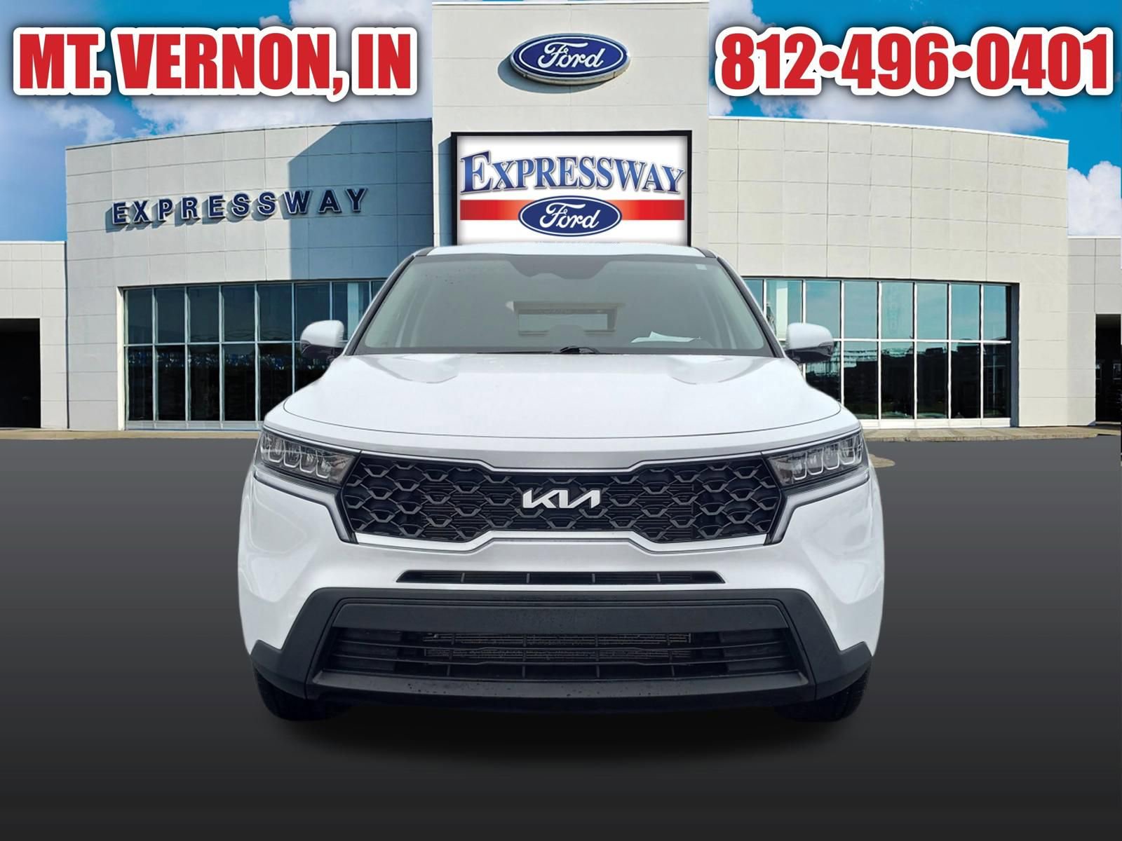 Used 2023 Kia Sorento LX image 4