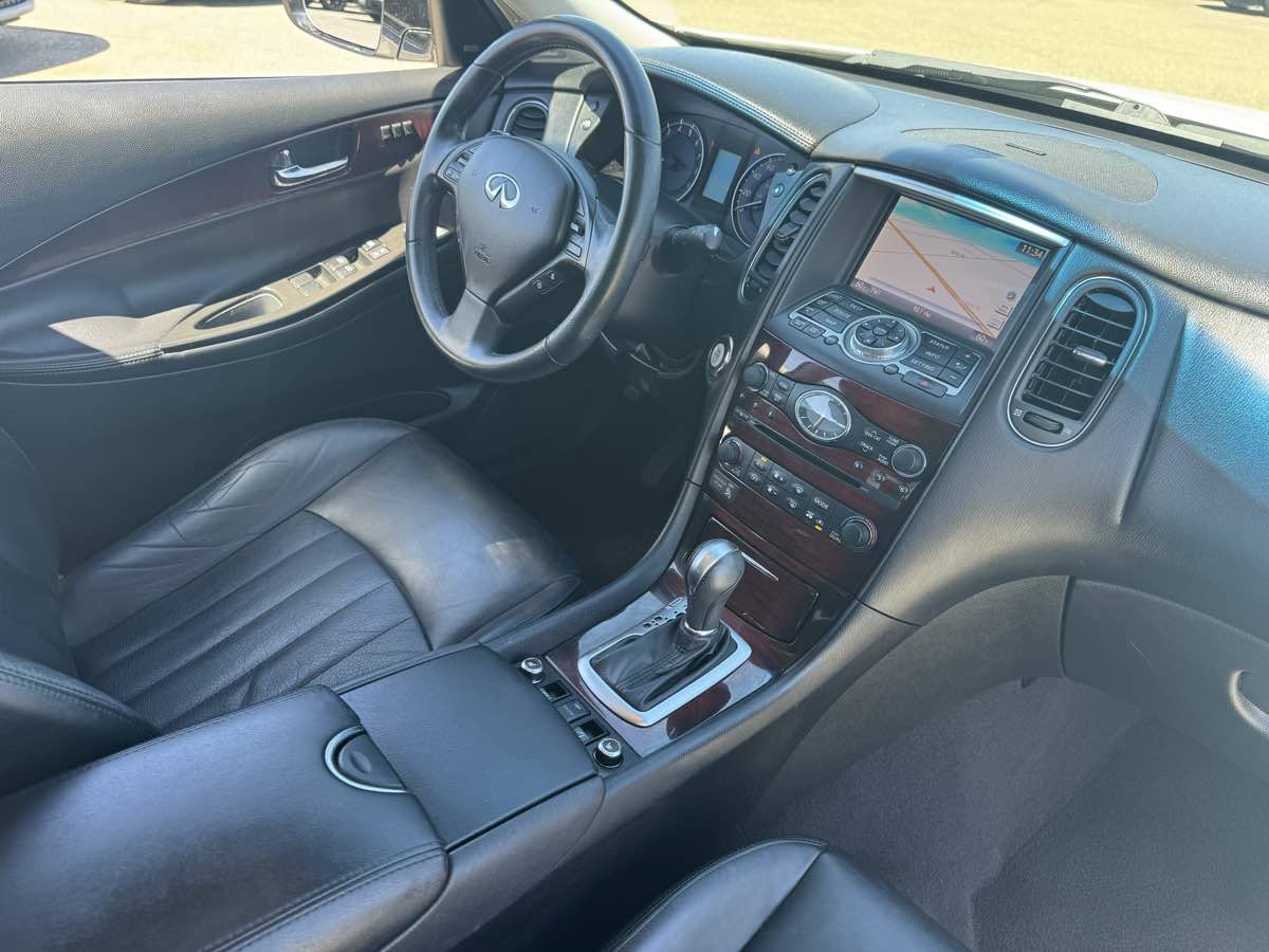 Used 2016 INFINITI QX50 2WD w/ Technology Package image 15