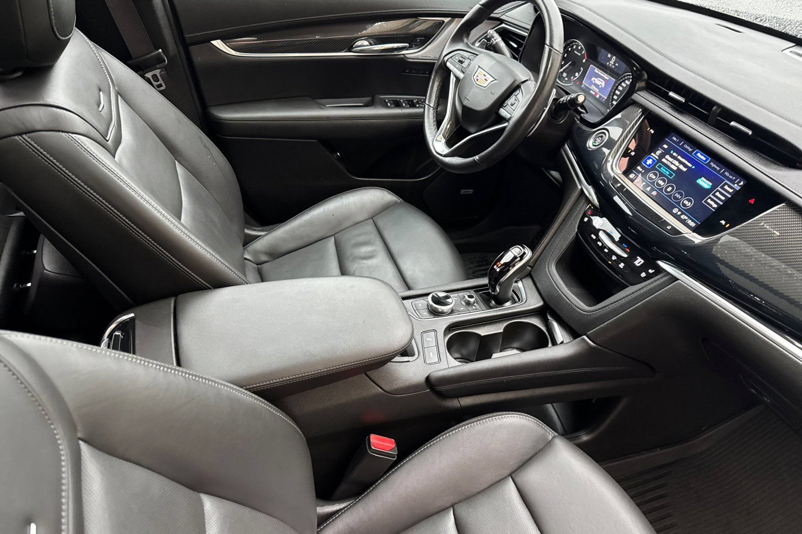 Used 2024 Cadillac XT6 Sport AWD/4WD image 17